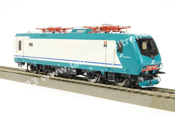 Vitrains 2001.2