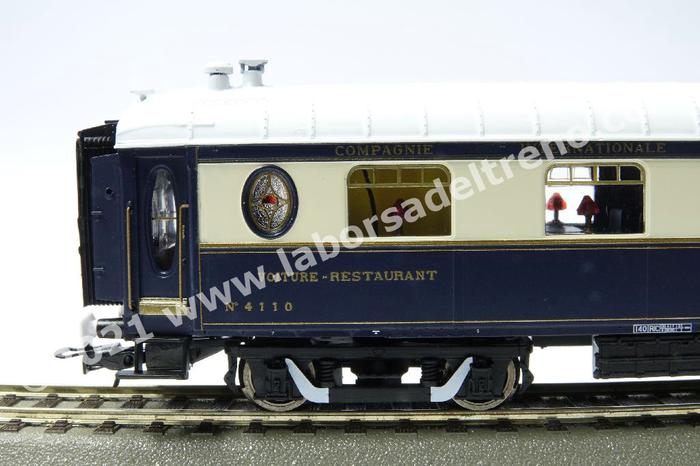 Rivarossi - HR4322 Coppia carrozze CIWL 'Venice Simplon Orient Express',  una pullman e un ristorante, livrea blu/crema con tetto bianco, epoca  IV/V/VI