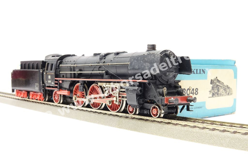 Marklin 3048 Locomotiva a Vapor Classe BR 01 Rodagem 2`C1` DB Com